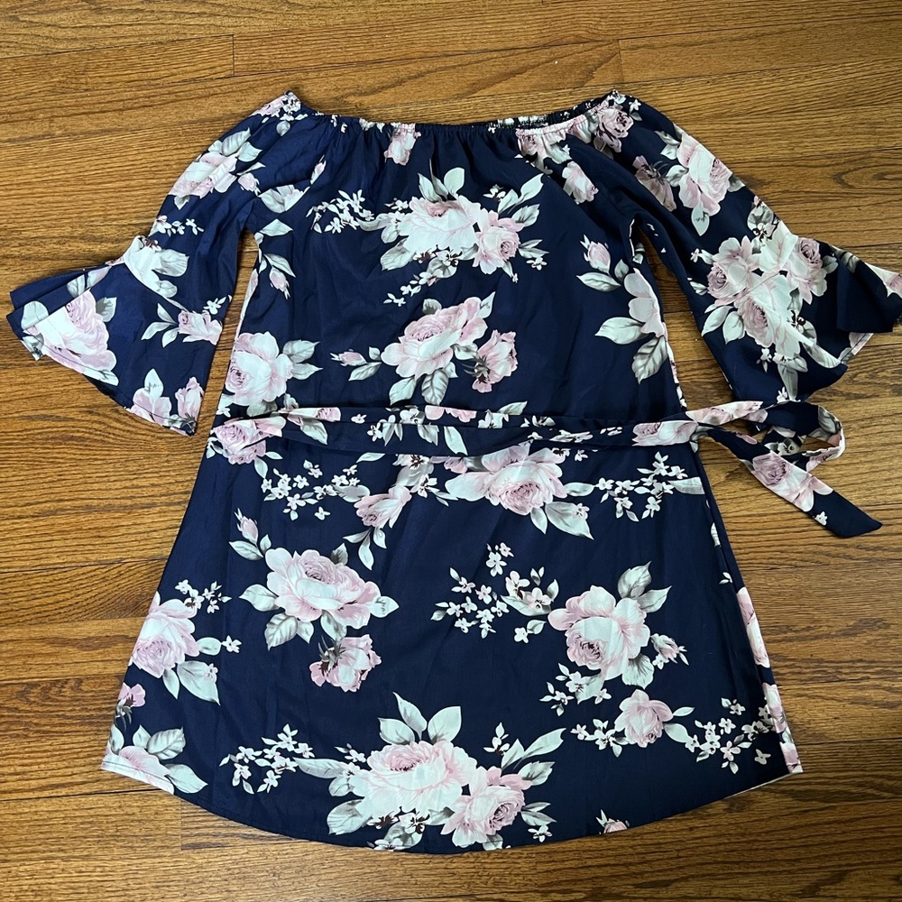 Dress- Last Chance! ⏱ - Picture 5 of 6
